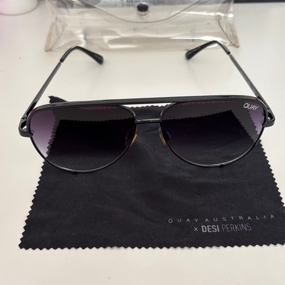 Quay x DESI PERKINS Sunglasses LIMITED EDITION